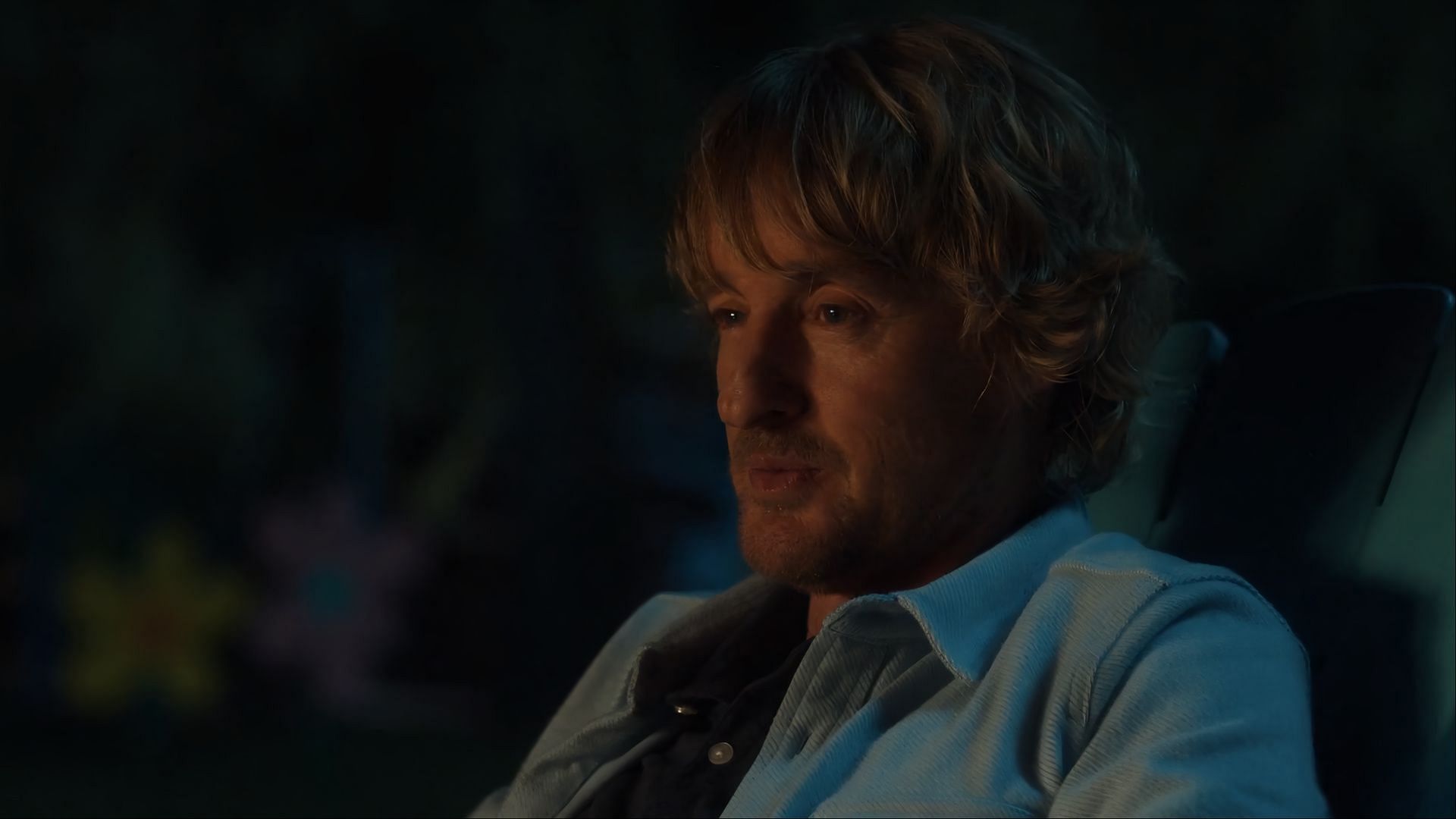 Pryce reflects on fatherhood and loss by the campfire in Stick season 1 episode 6 (Image via AppleTV+)